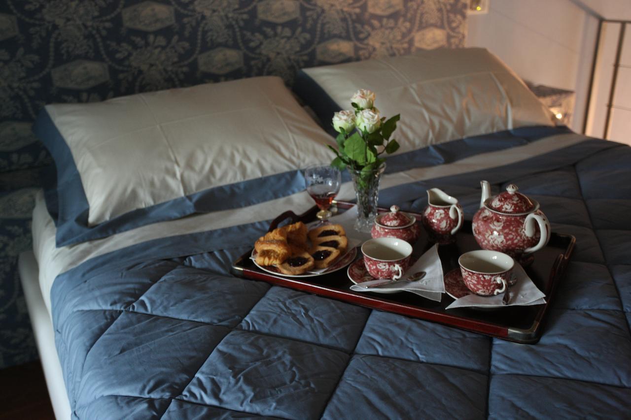 Palazzo Santinelli Bed & Breakfast Sant'Angelo in Vado Bilik gambar